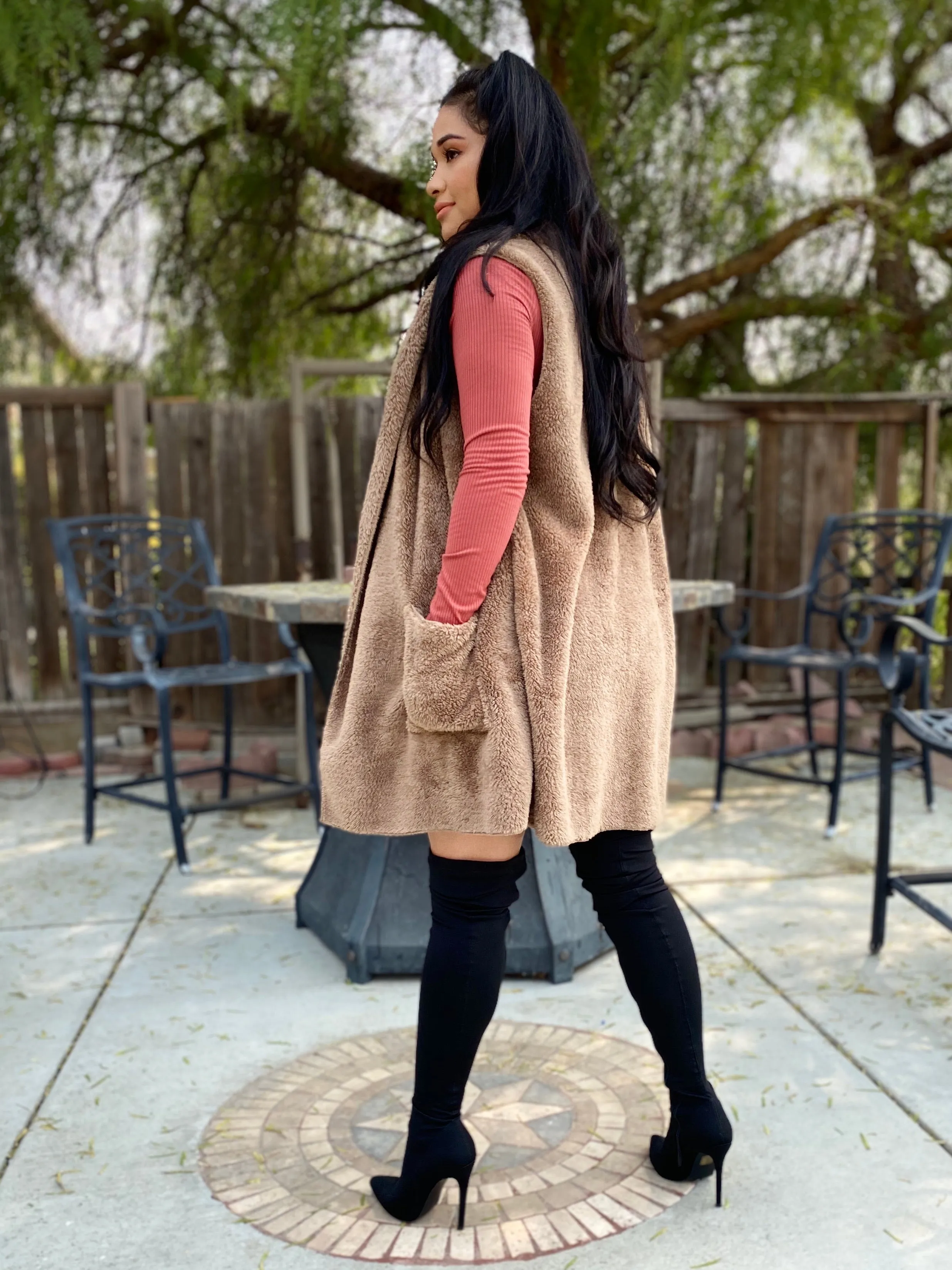 Faux Fur Vest (Taupe)