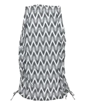 S23-MAXI-R-BWC Black & White Chevron Print Rouche Swim Skirt