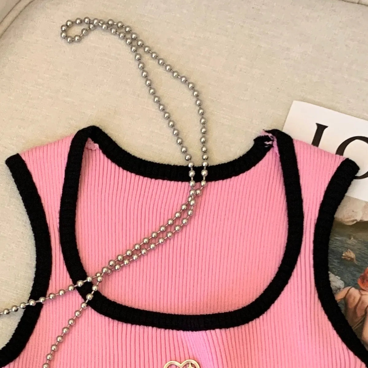 U-neck Ripped Striped Knitted Vest